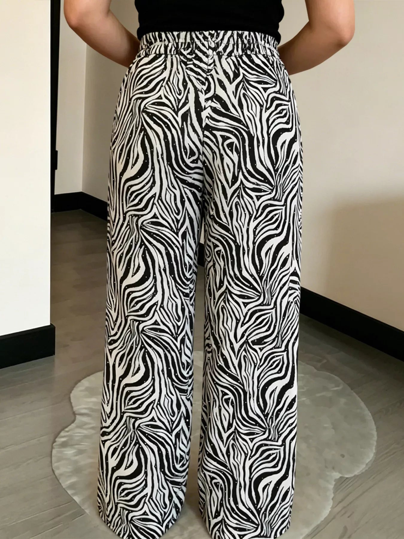 Drawstring Wide-Leg Pants with Pockets