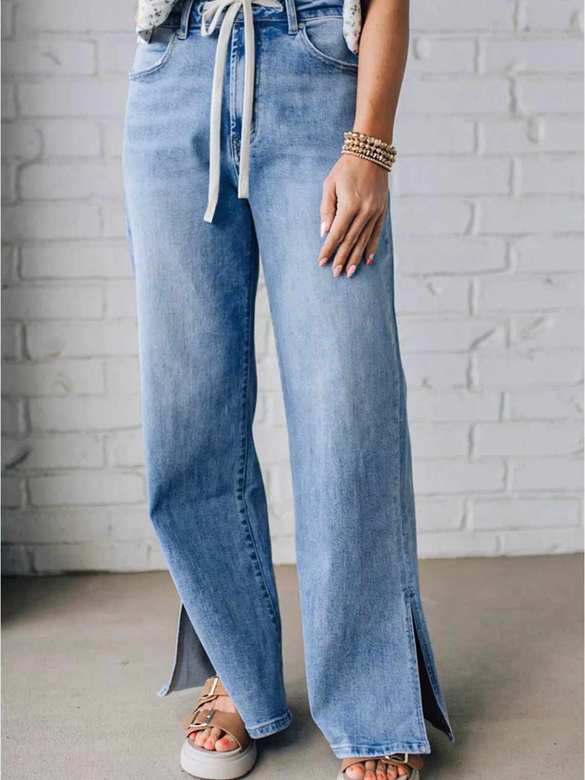 Slit Wide Leg Jeans in Medium Wash