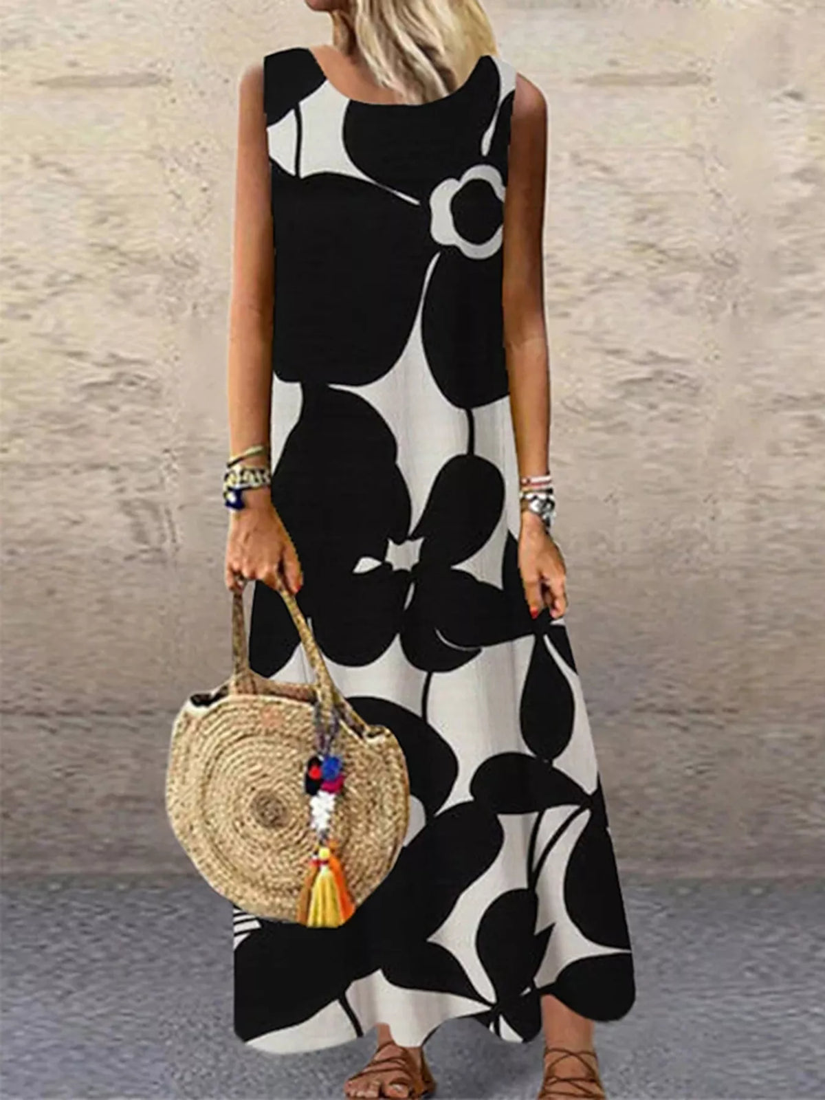 Sleeveless Floral Maxi Dress in Black