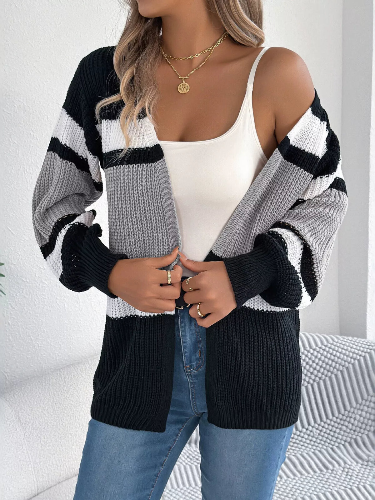 Color Block Open Front Knit Cardigan by Clise