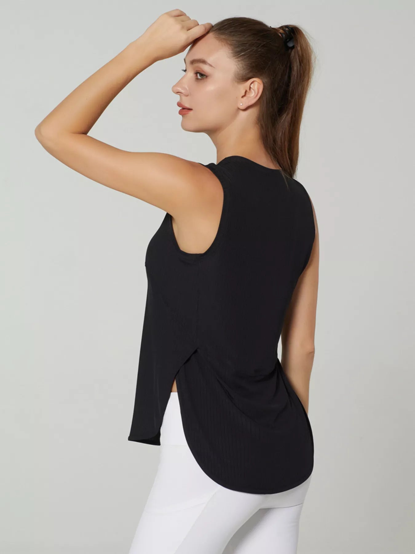 Ribbed Active Tank with Side Slit