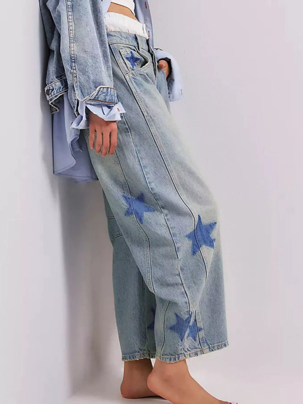 Mid-Rise Wide Leg Jeans