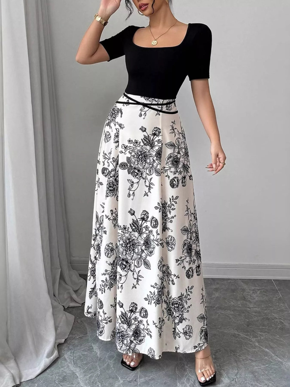 Floral Print Square Neck Maxi Dress in Black