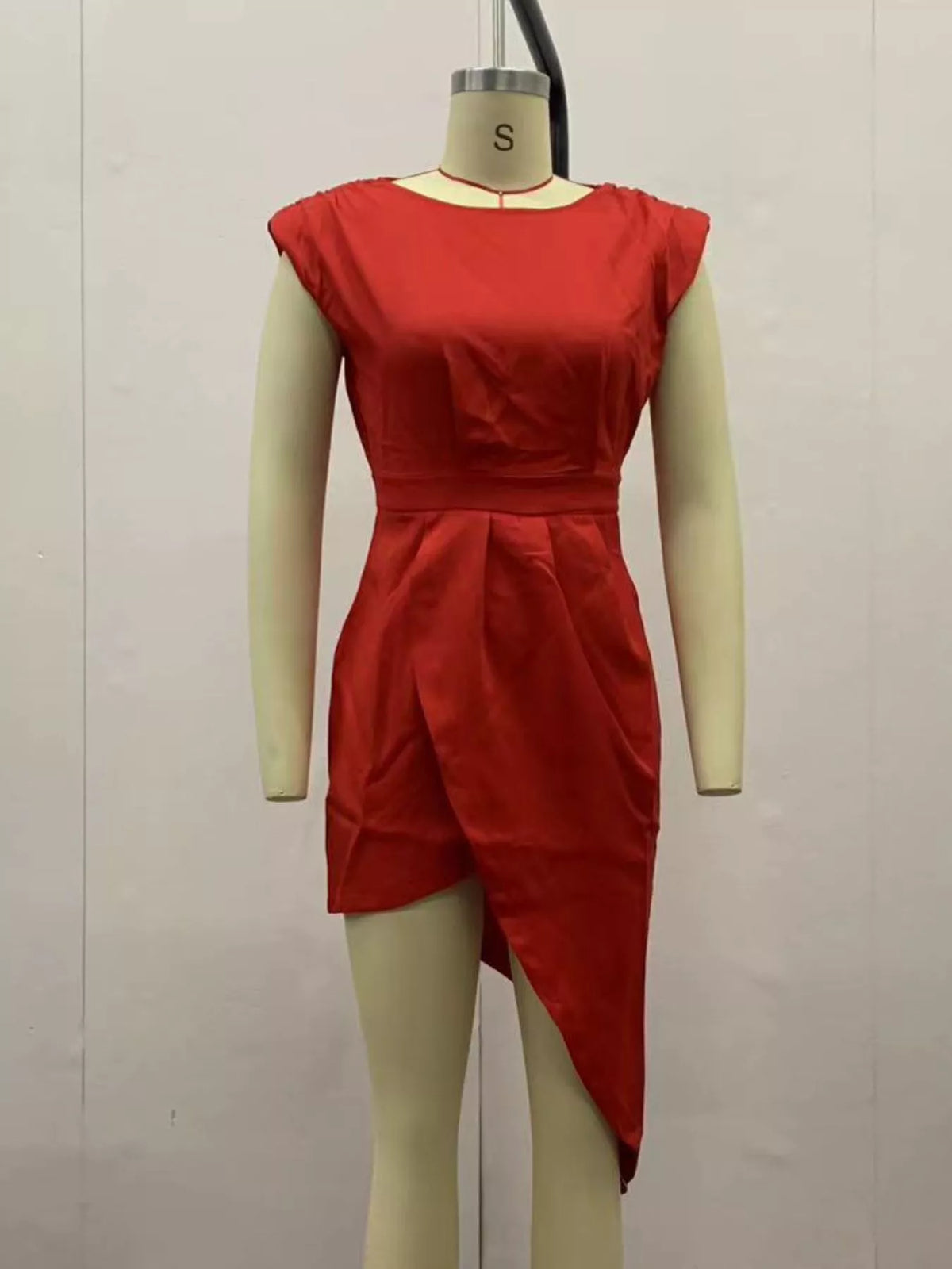 Asymmetrical Backless Pleated Dress