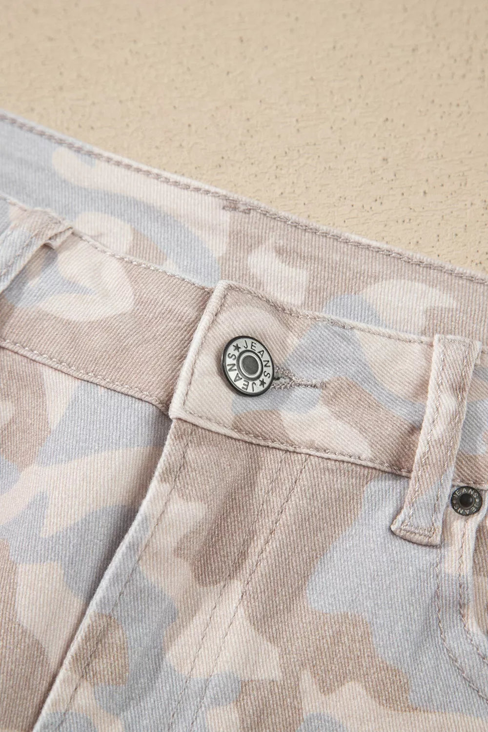 Camouflage Print Ankle Barrel Jeans in Dust Storm