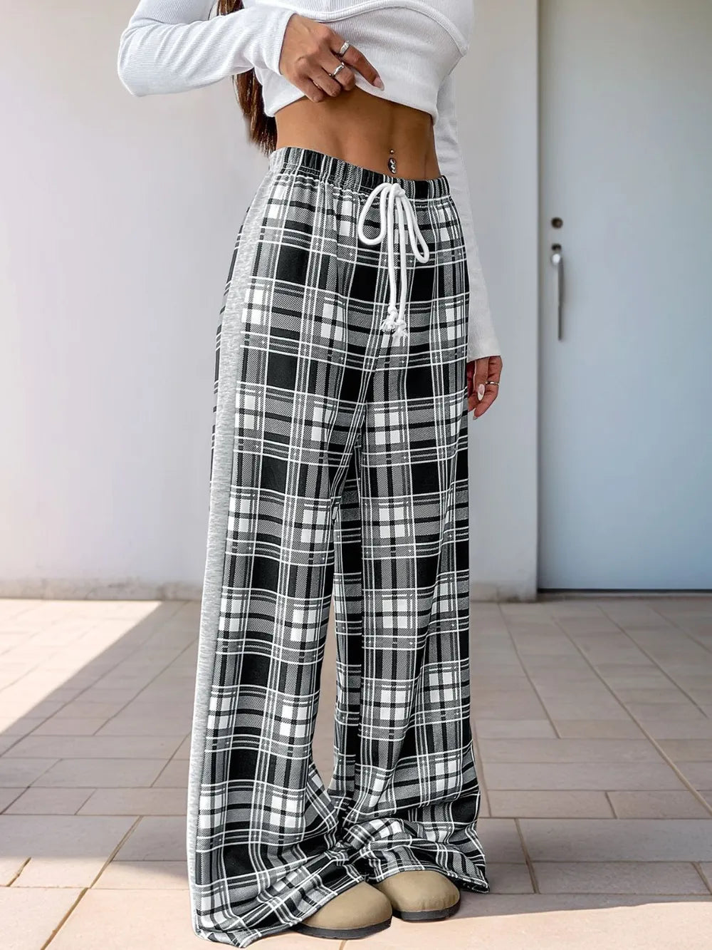 Drawstring Plaid Wide Leg Pants in Black