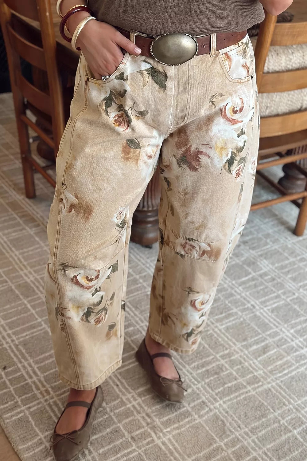 Floral Print Relaxed Barrel Jeans in Beige