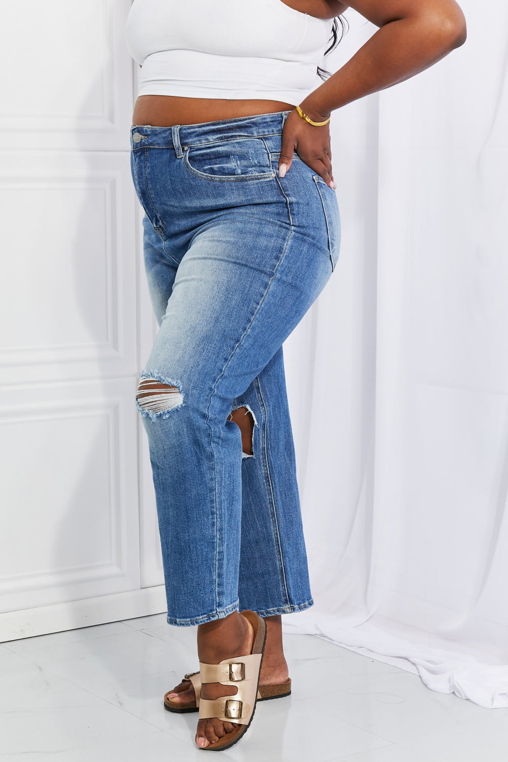 Risen Emily High Rise Relaxed Jeans in Dark