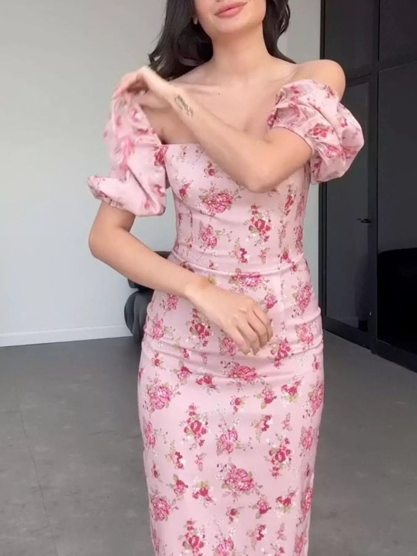 Floral Puff Sleeve Midi Dress in Dusty Pink