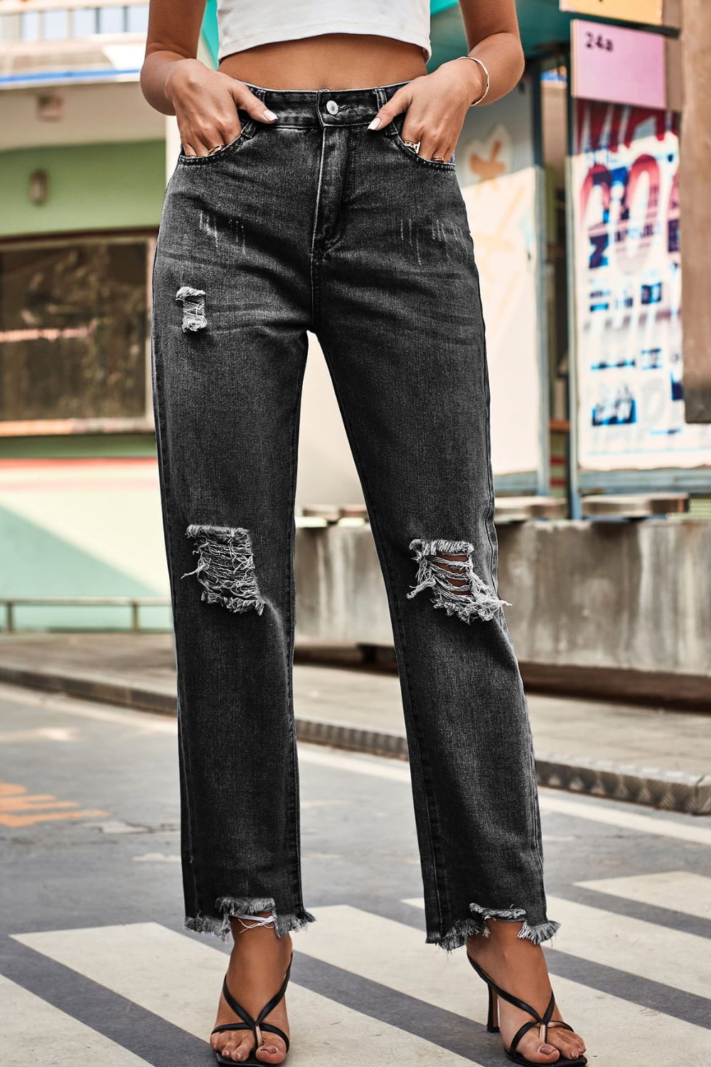 Distressed Loose Fit Denim Jeans by Manny