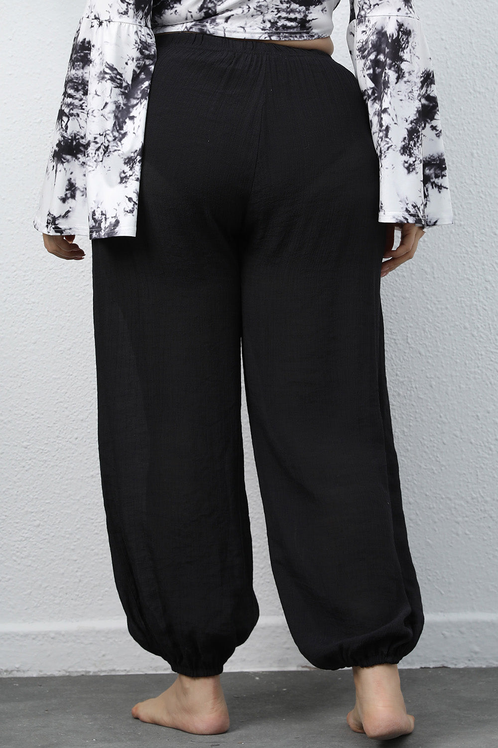 Drawstring Jogger Pants in Black