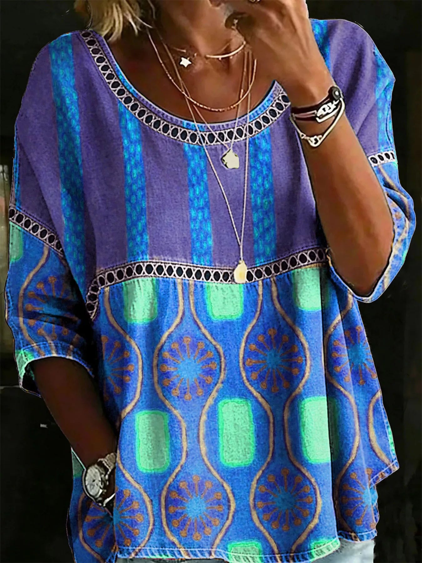 Hollow Out Round Neck Top
