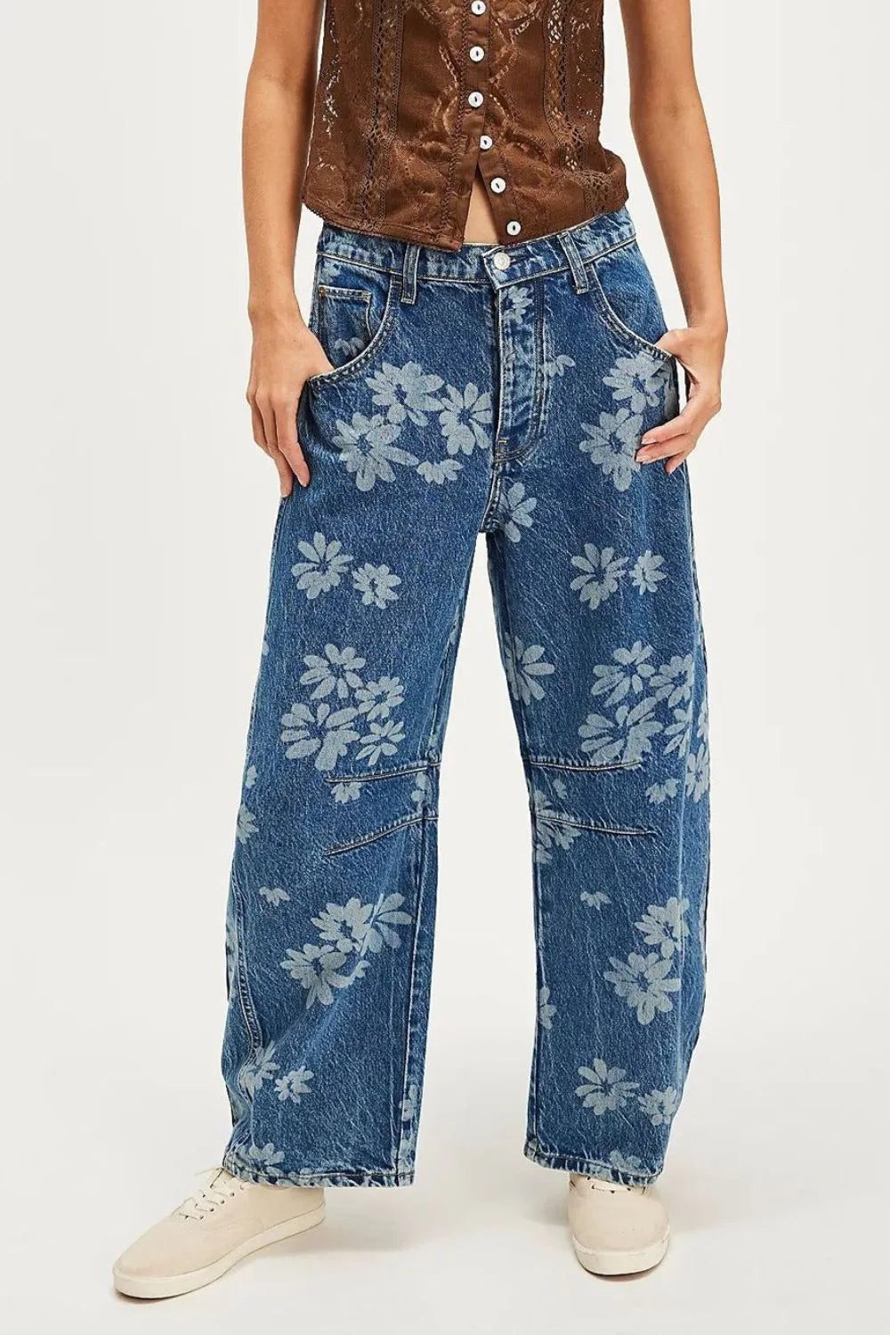 Flower Print Wide Leg Jeans in Medium