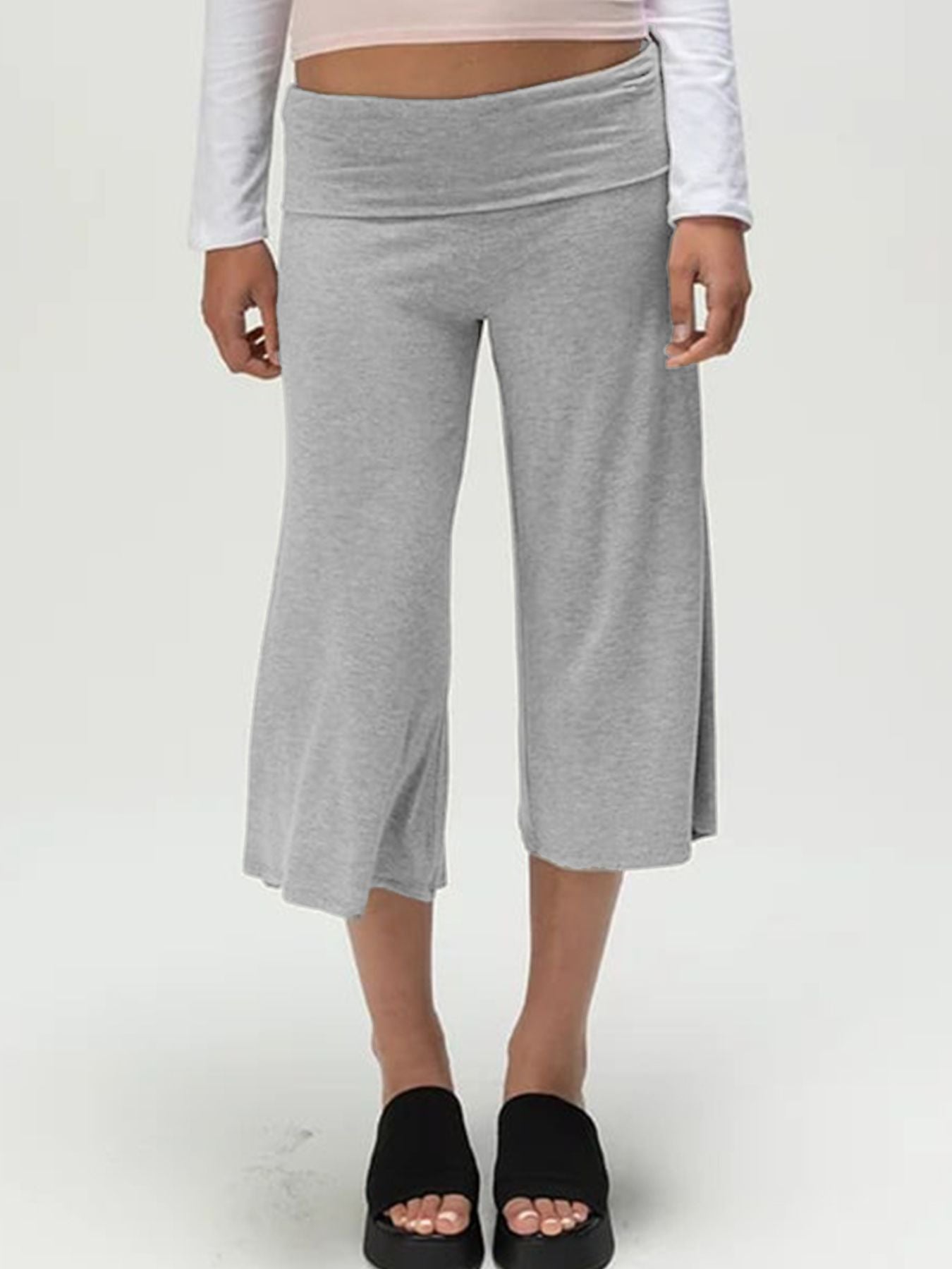 Wide-Leg Capri Pants by Yolan House
