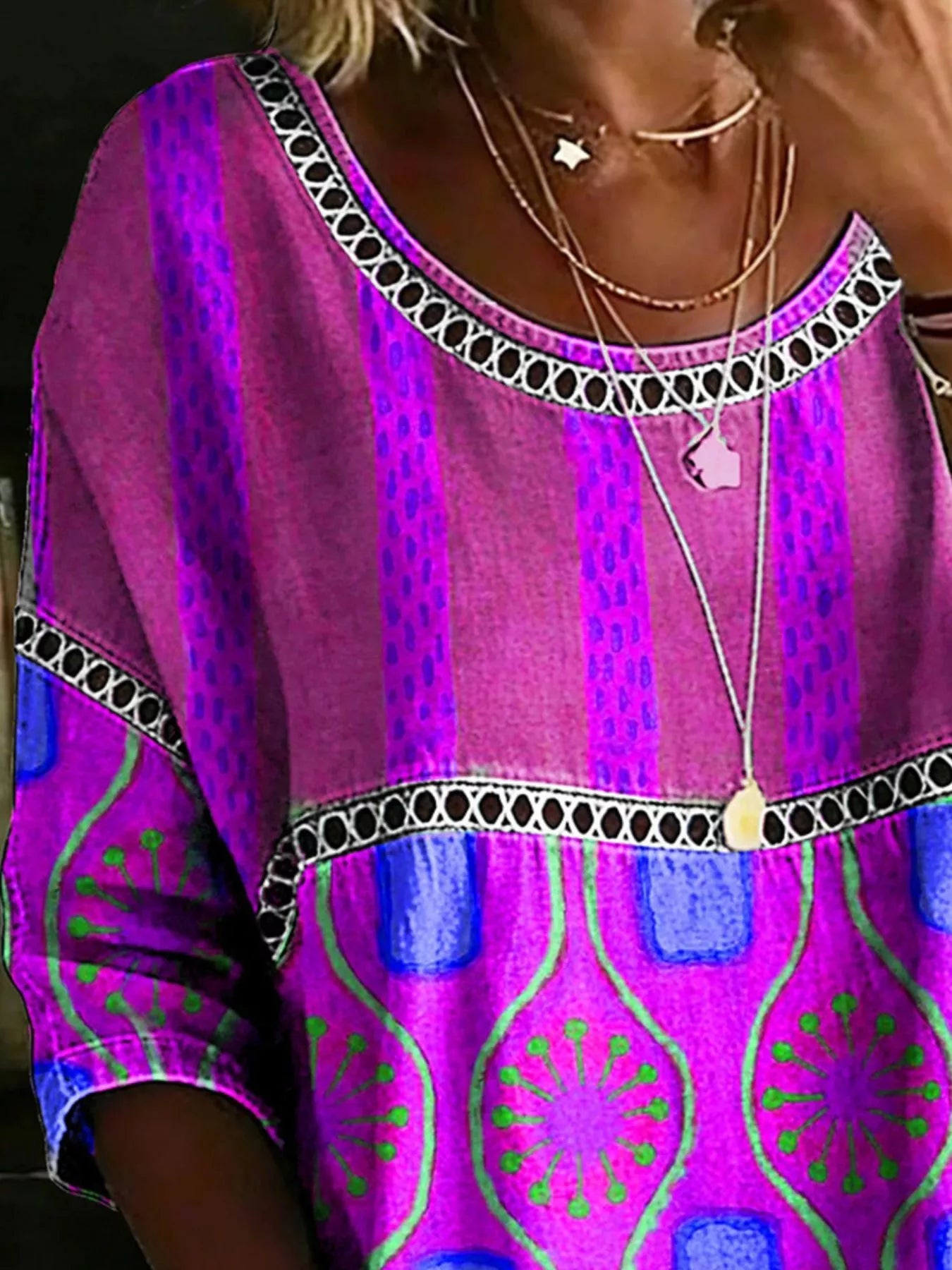 Hollow Out Round Neck Top
