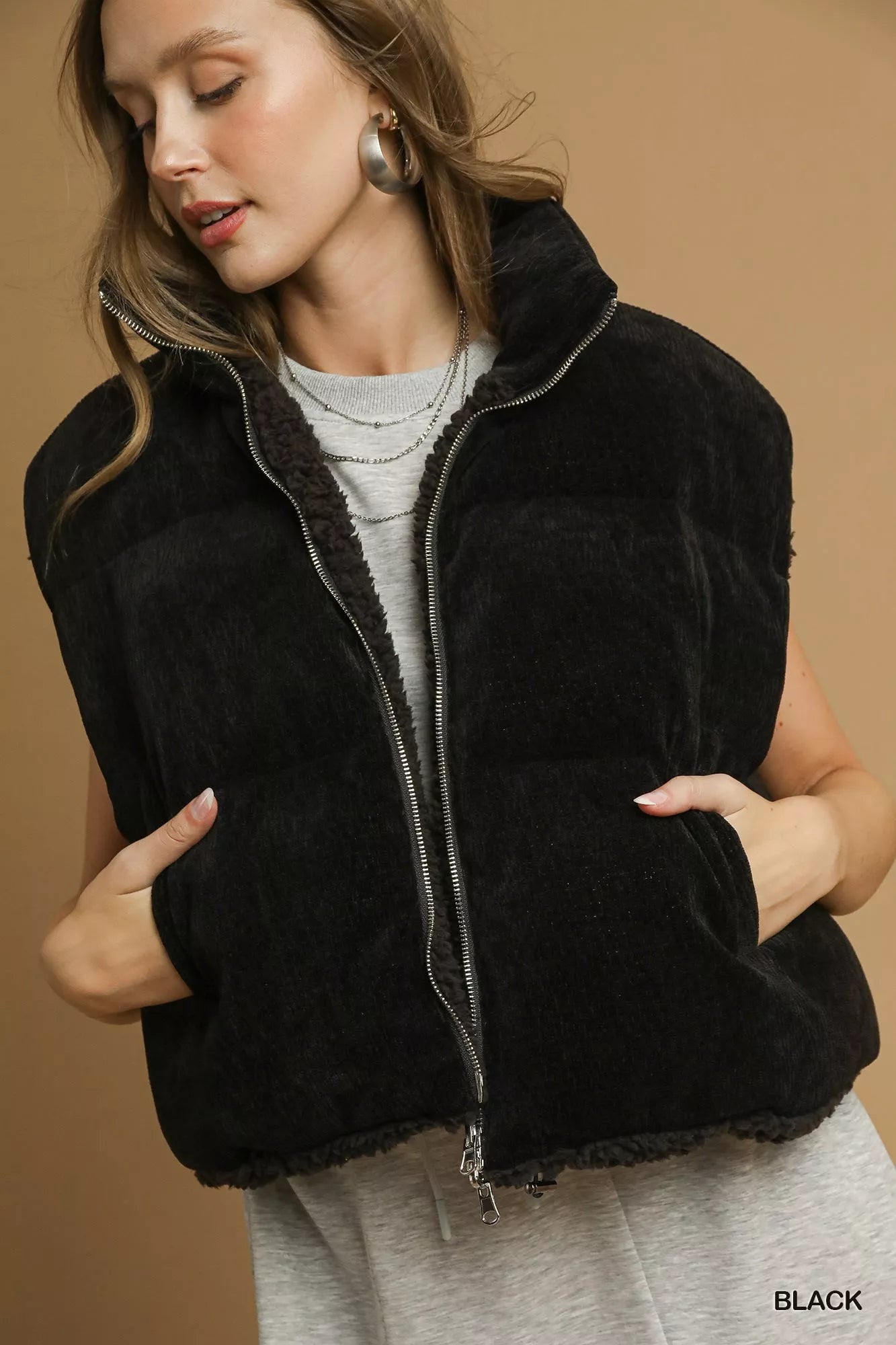Umgee Sherpa-Lined Zip Vest in Black