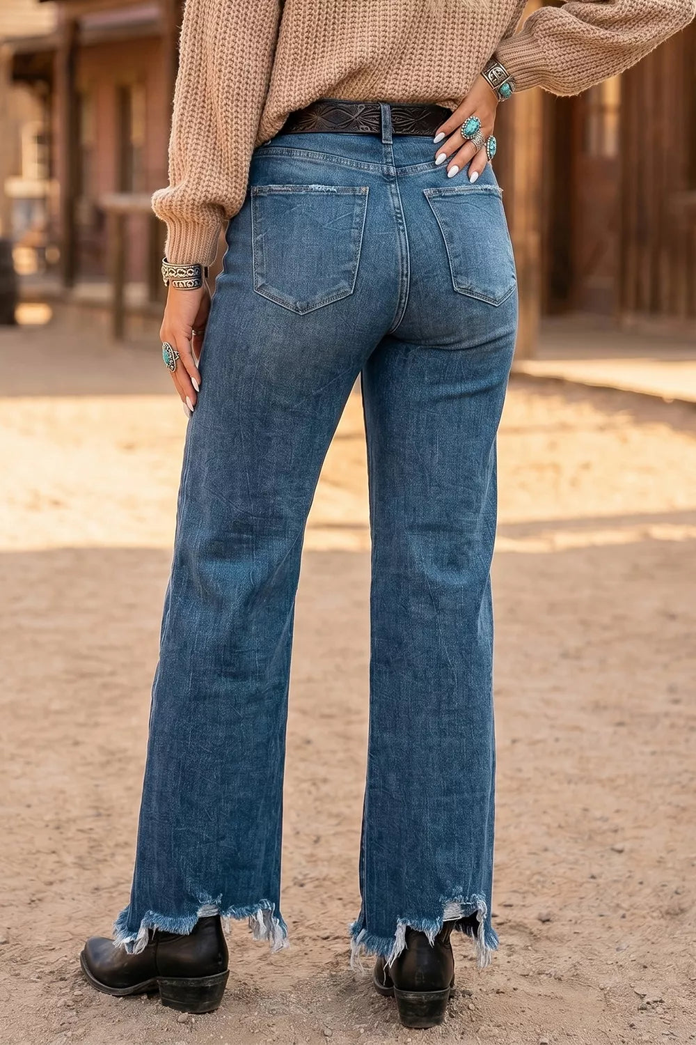 High Waist Frayed Hem Flare Jeans in Medium