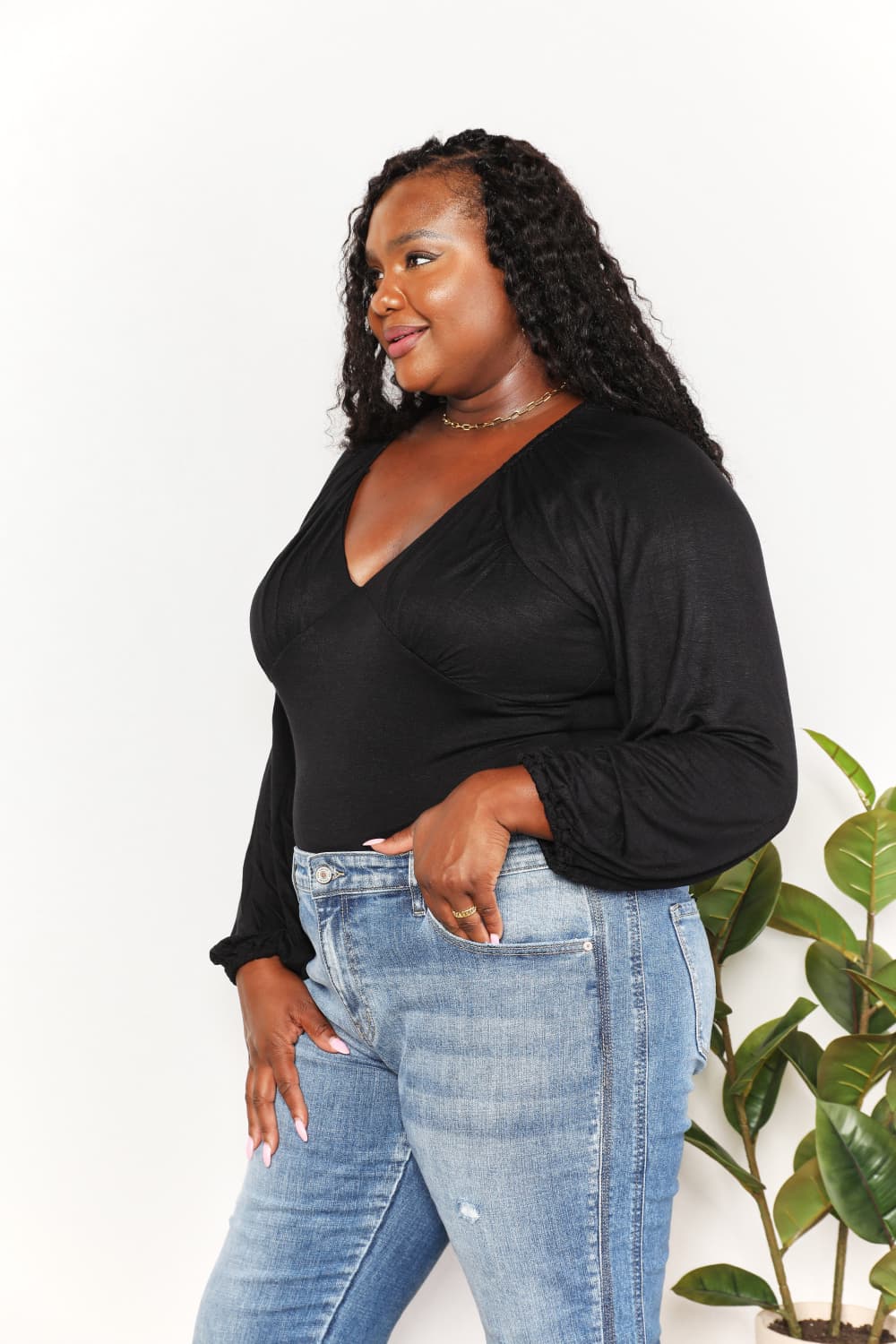 Culture Code V-Neck Bodysuit in Black