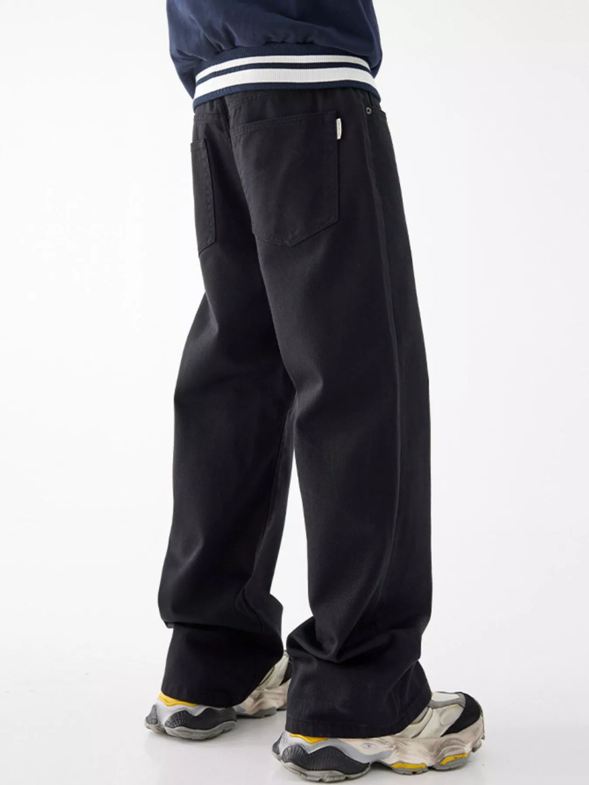 Wide Leg Jeans with Pockets by Fine Tune