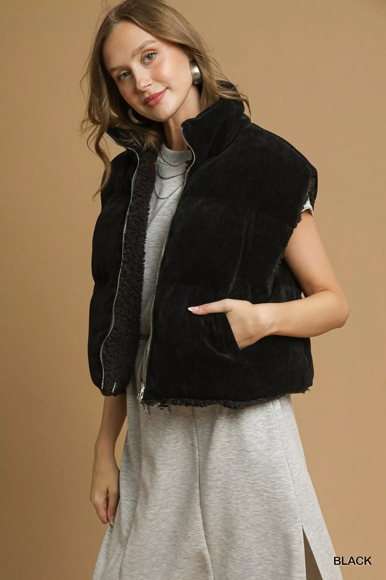 Umgee Sherpa-Lined Zip Vest in Black
