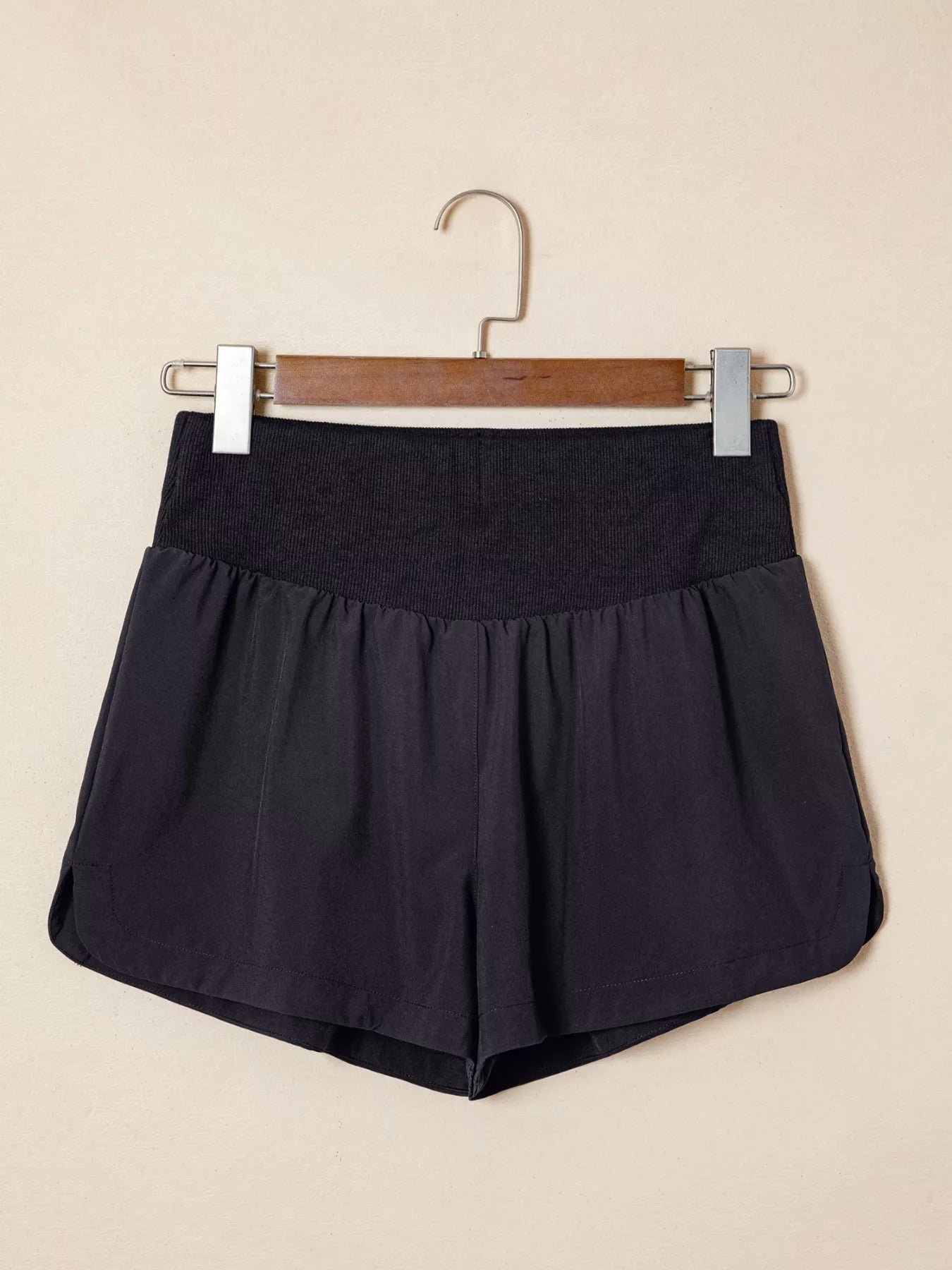 Ribbed Patchwork High-Waist Athletic Shorts in Black