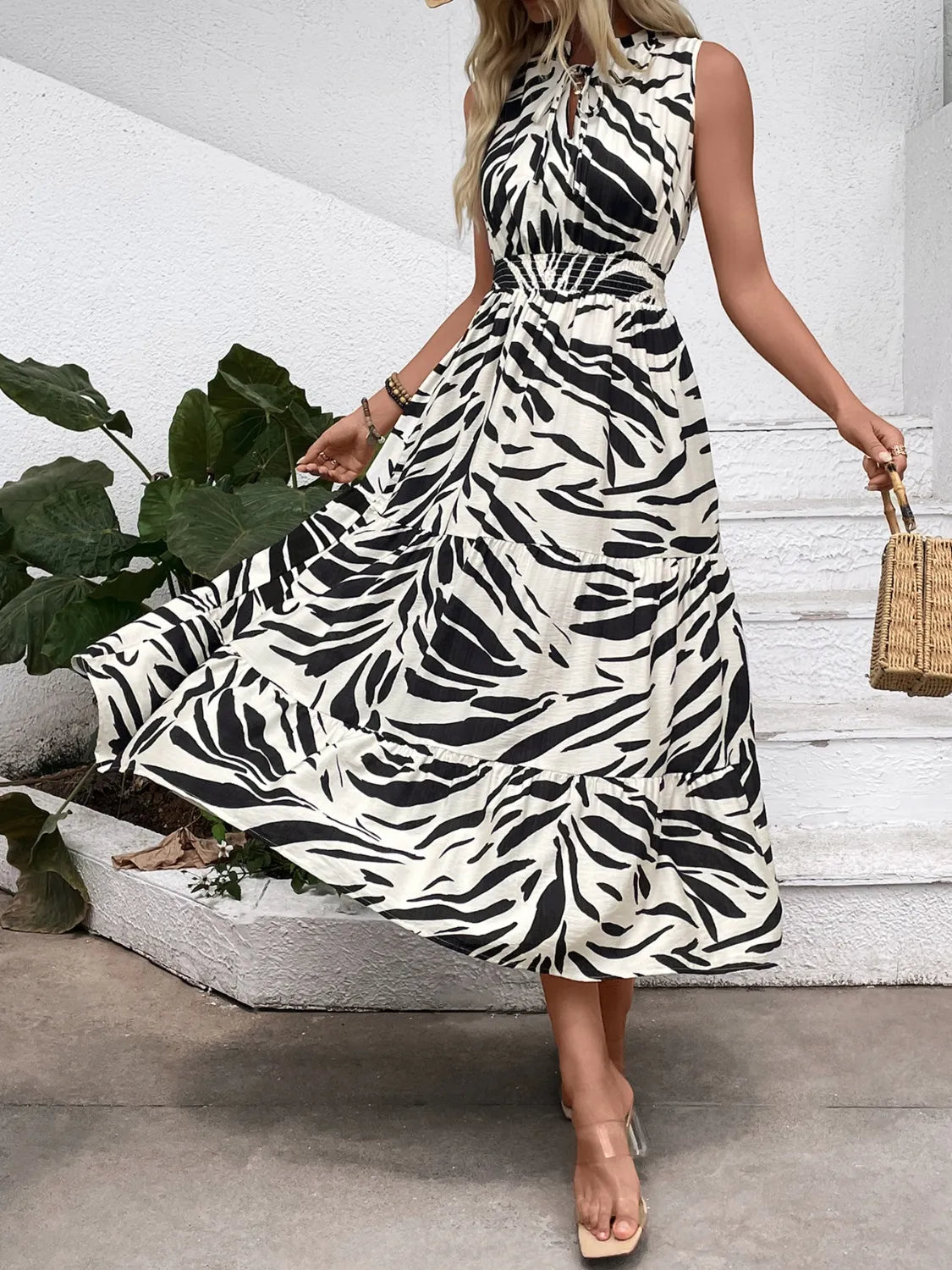 Printed Notched Sleeveless Midi Dress in Black