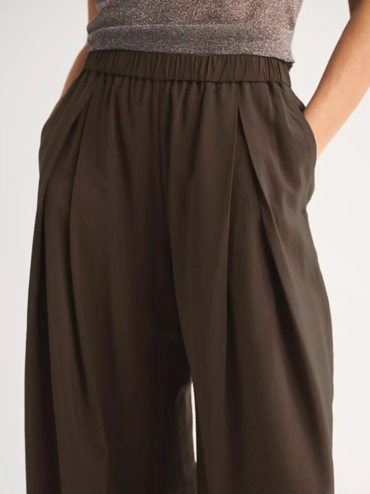 Elastic-Waist Relaxed Fit Pants