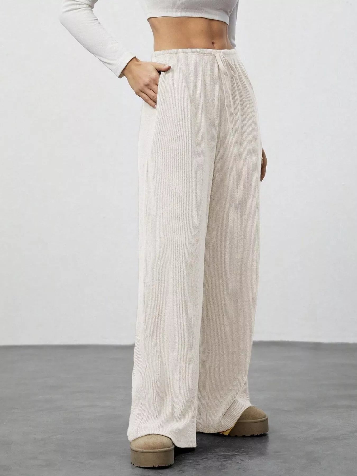 Relaxed Fit Drawstring Pants