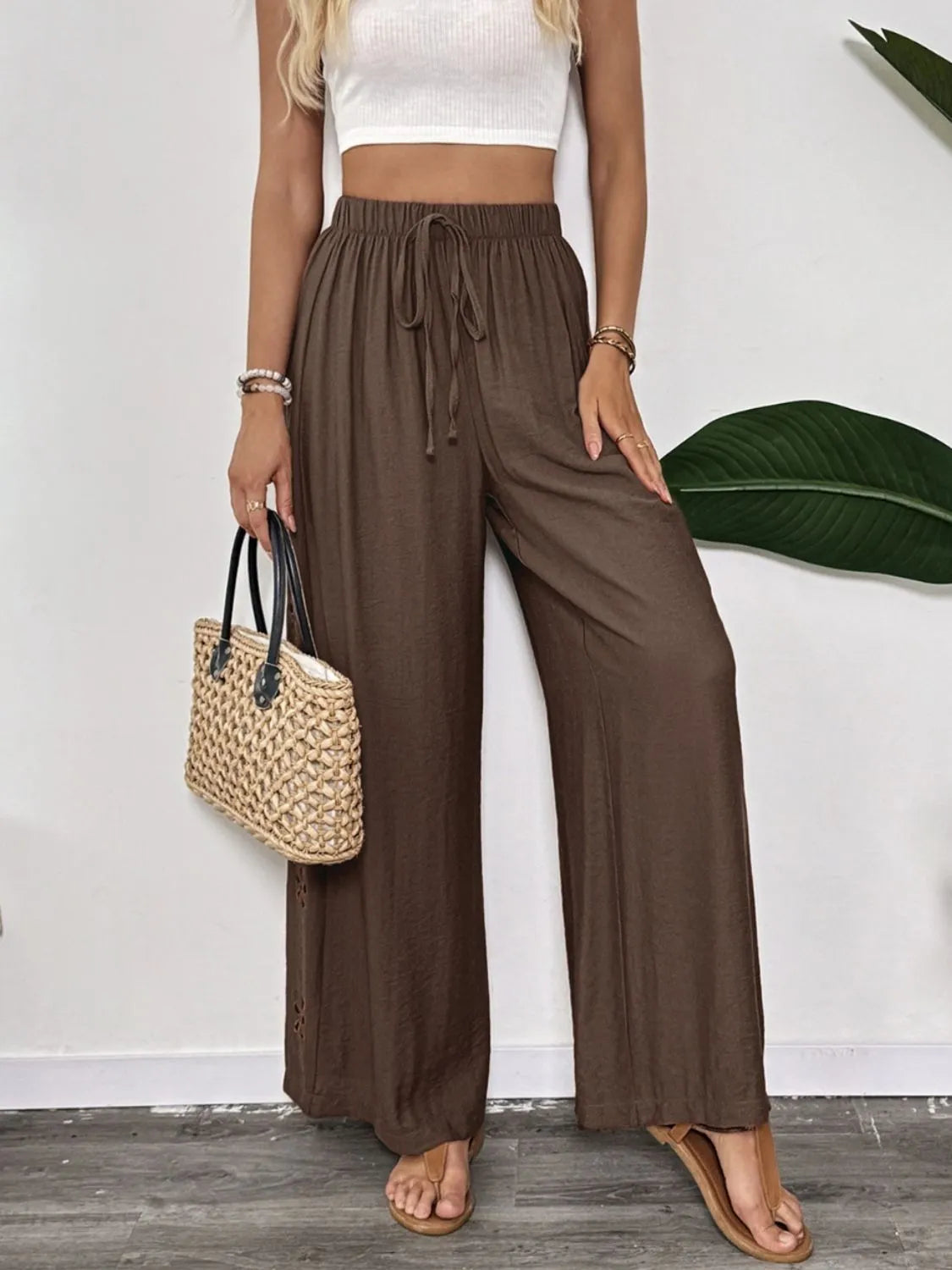 Wide Leg Pants in Dark Brown
