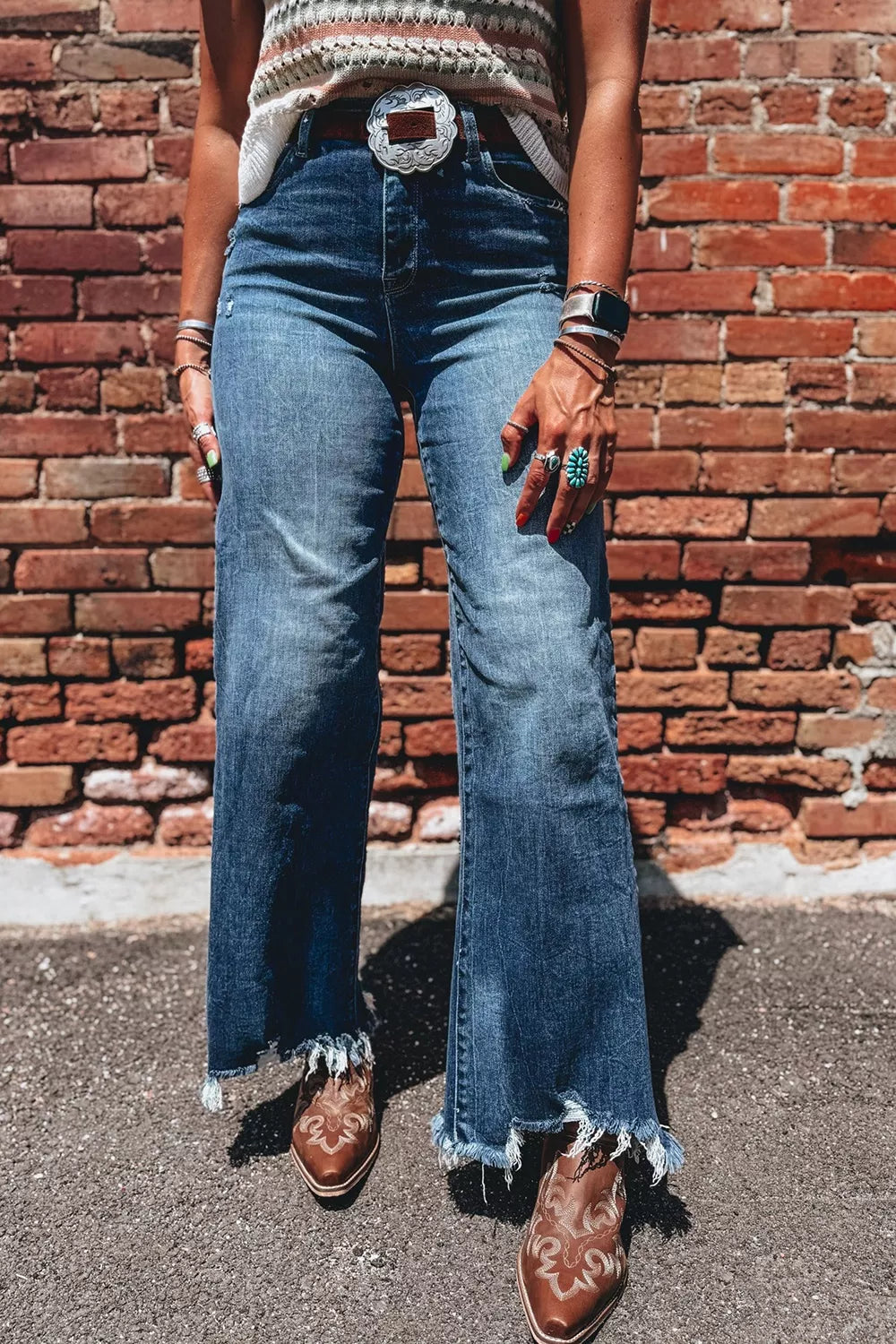 High Waist Frayed Hem Flare Jeans in Medium