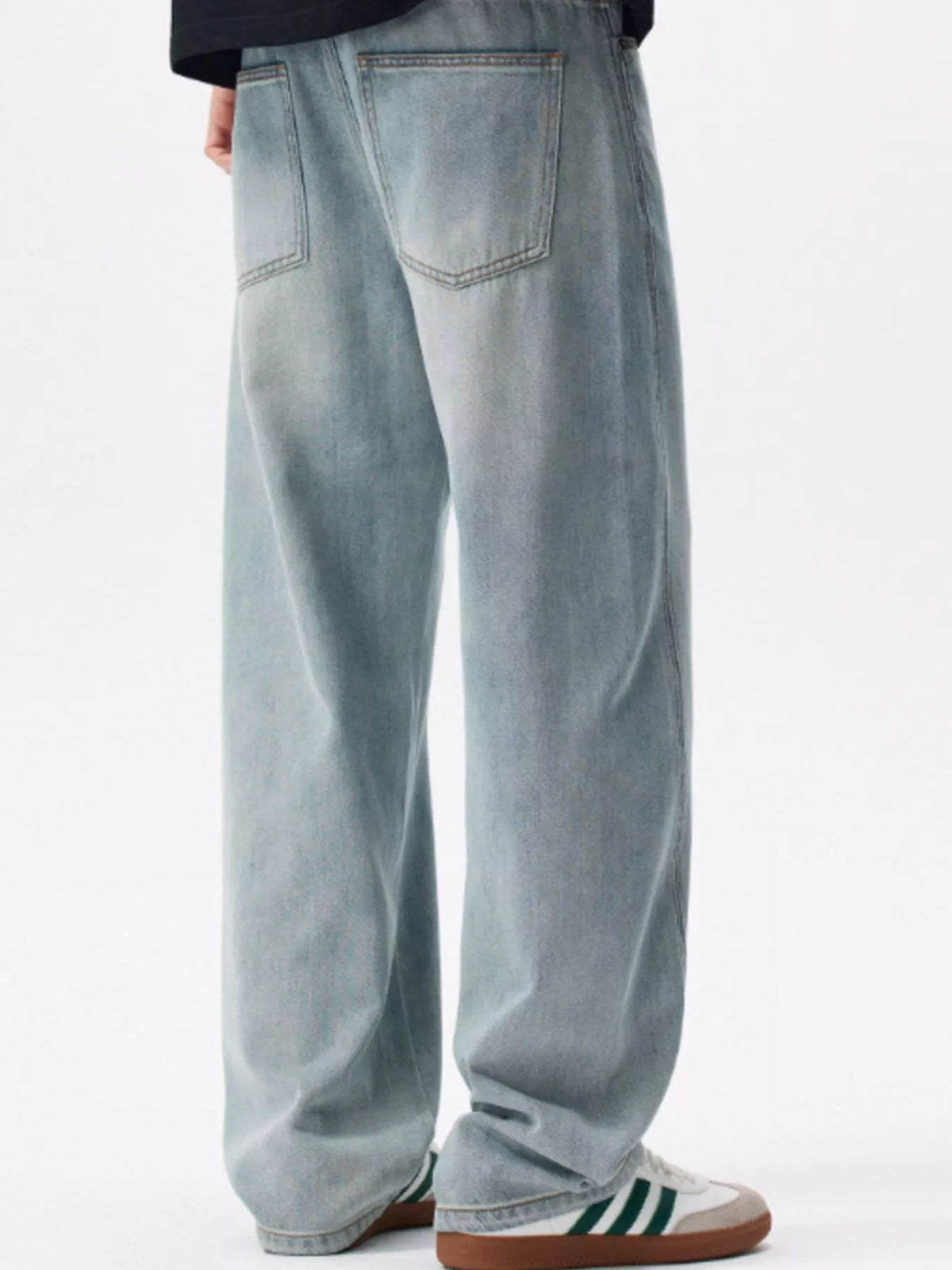 Men's Loose-Fit Jeans in Blue by Fine Tune