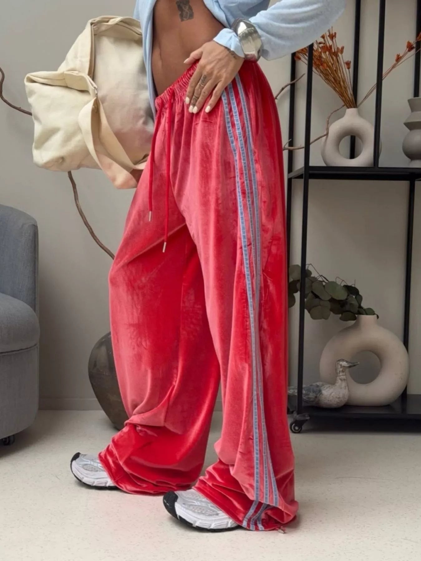 Contrast Stripe Wide-Leg Pants