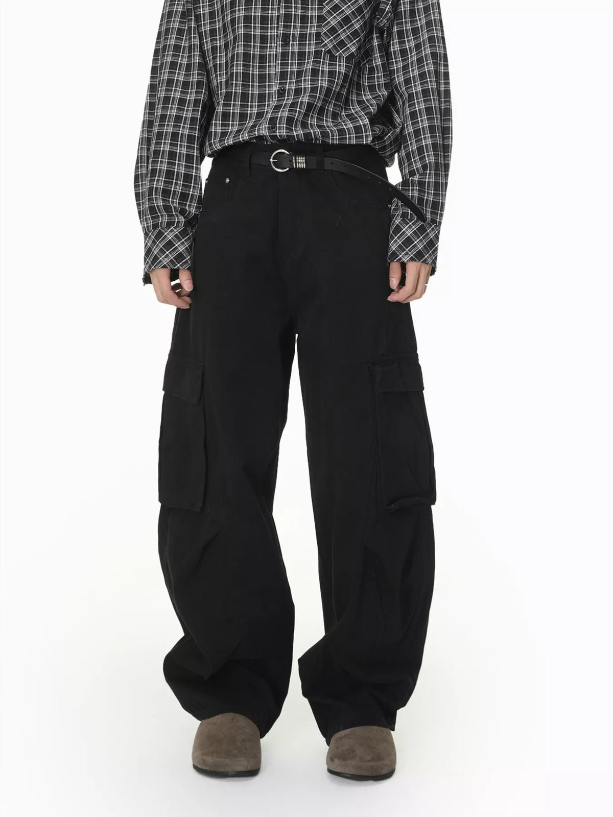 Loose-Fit Cargo Jeans by DashingTogs