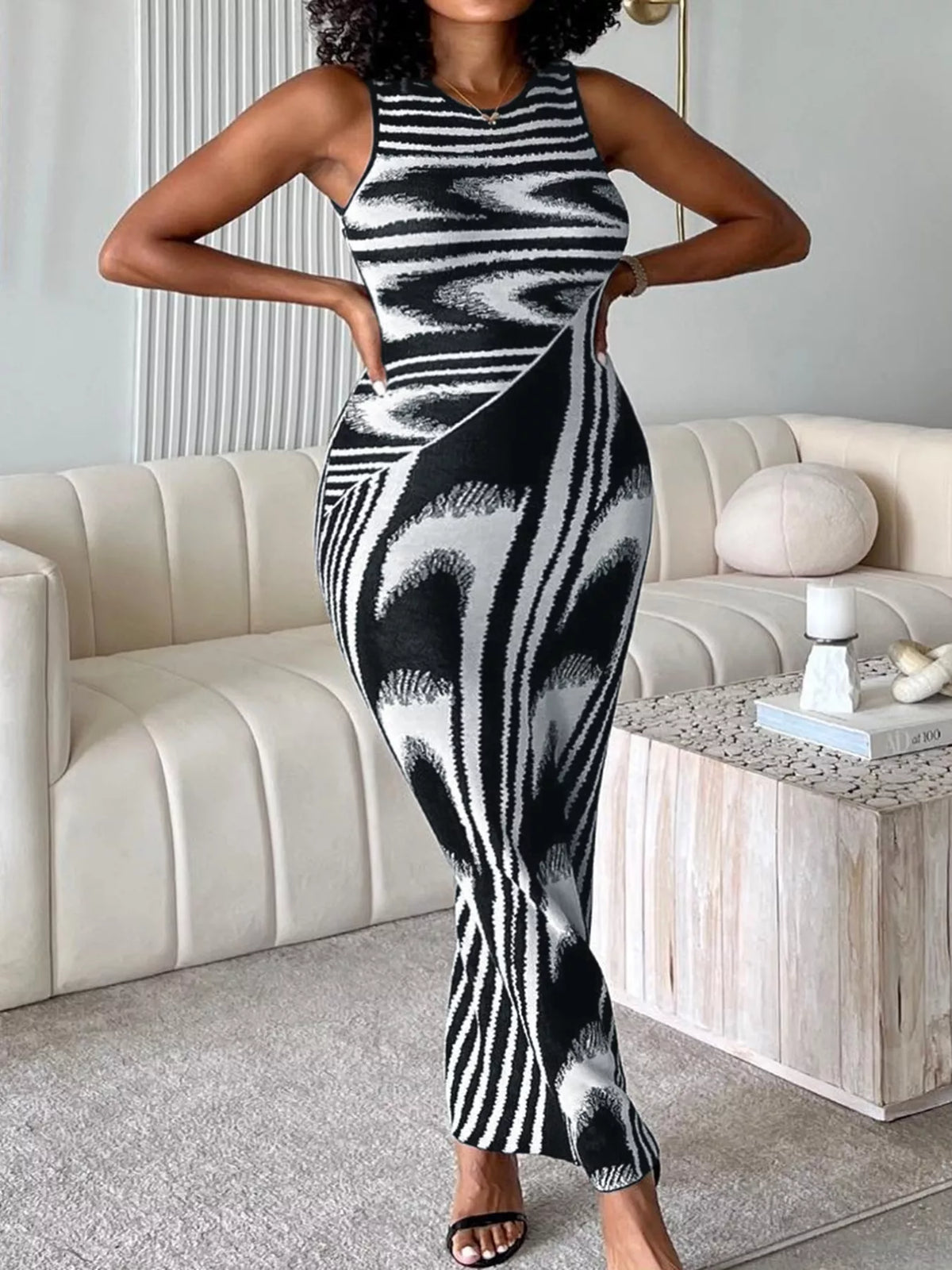 Sleeveless Bodycon Maxi Dress in Black