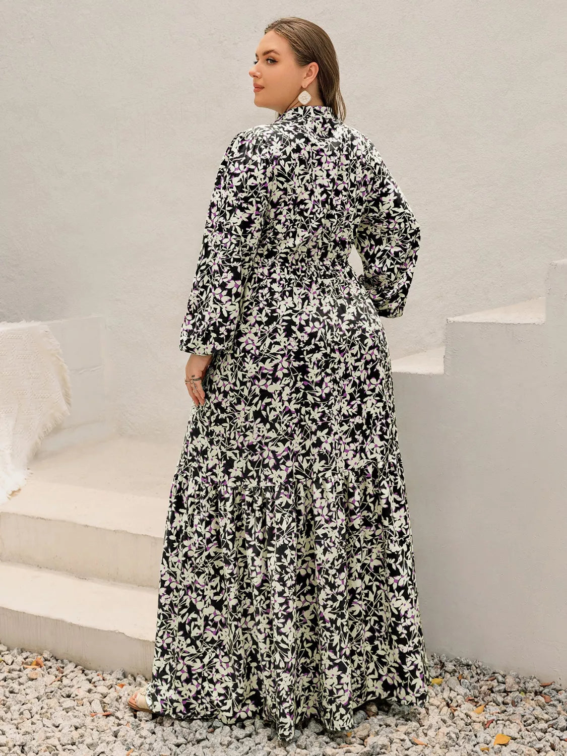 Floral Print Long Sleeve Tiered Maxi Dress in Black