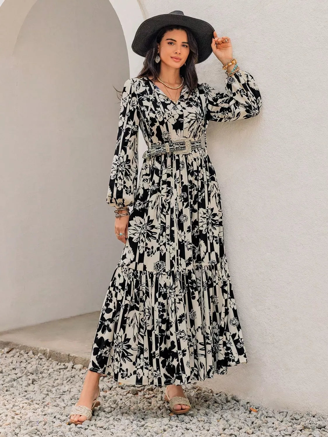 Floral Print Balloon Sleeve Maxi Dress in Black