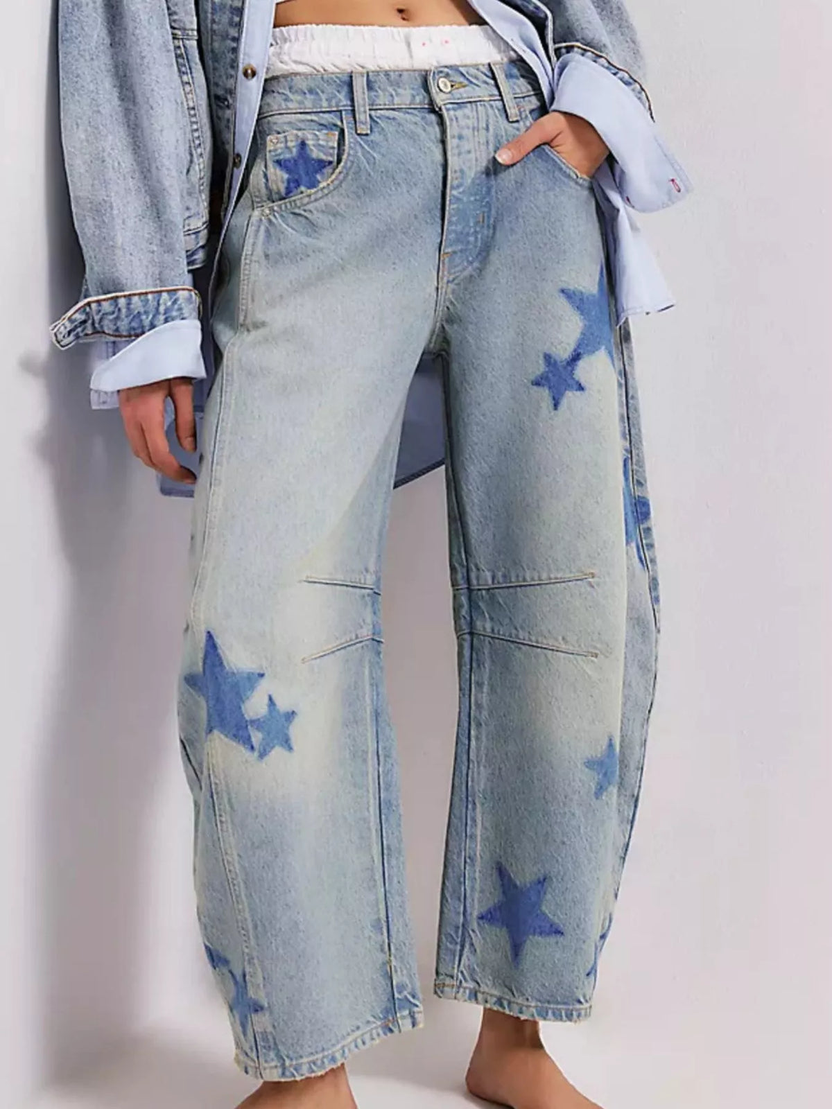 Mid-Rise Wide Leg Jeans