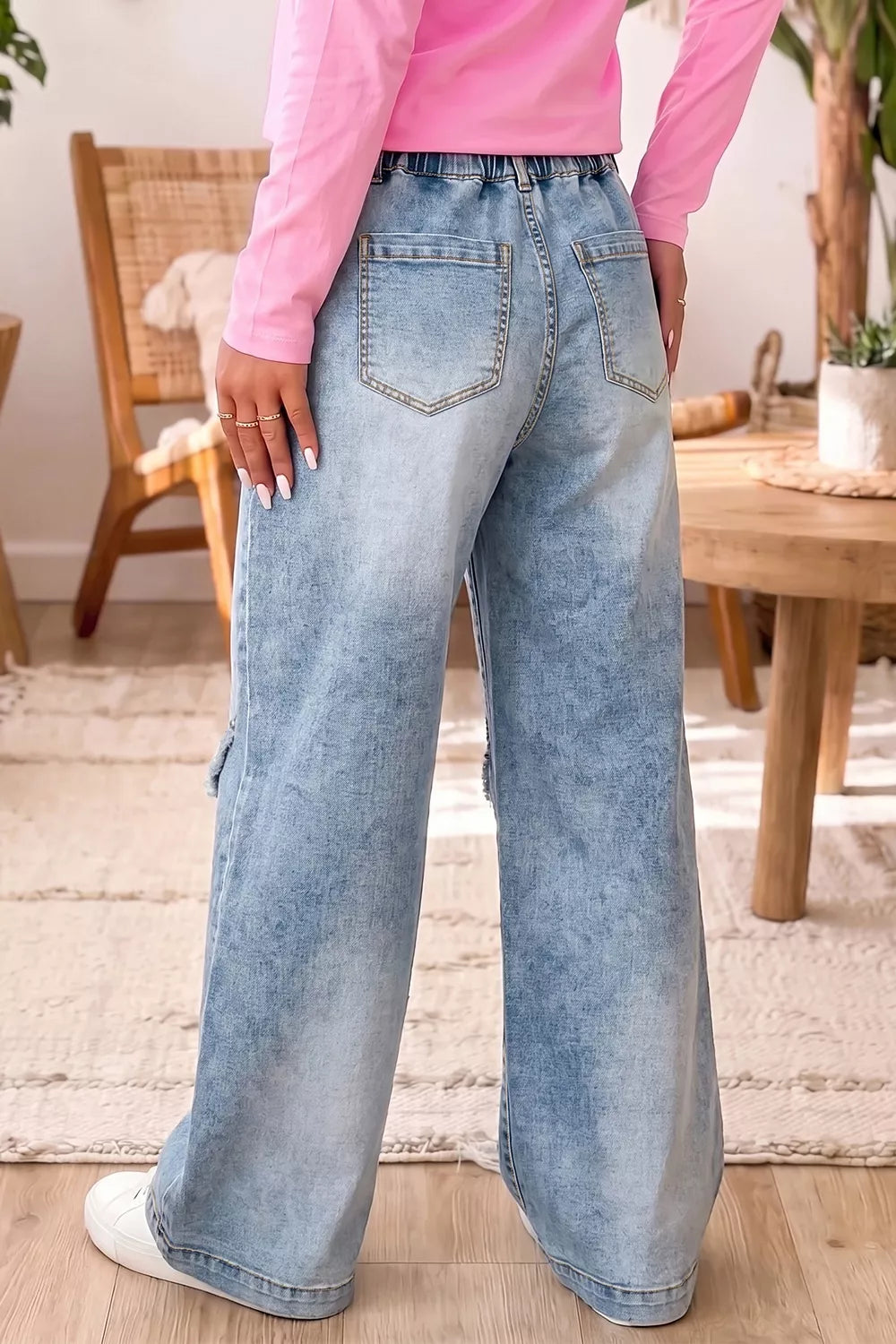 Studded Wide-Leg Jeans in Light Blue