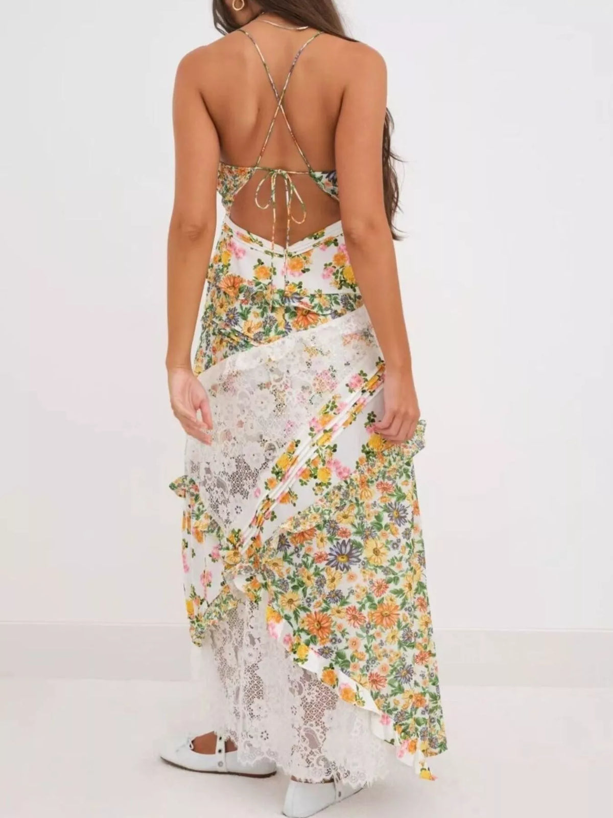 Lace Detail Ruffled V-Neck Maxi Dress