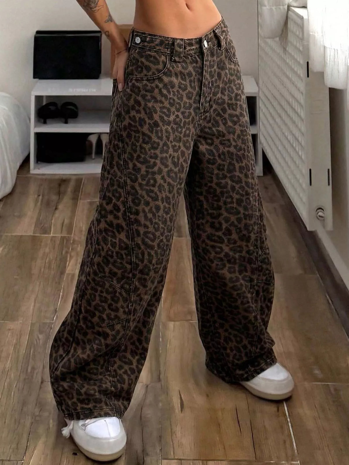 High-Waisted Leopard Wide-Leg Jeans in Green