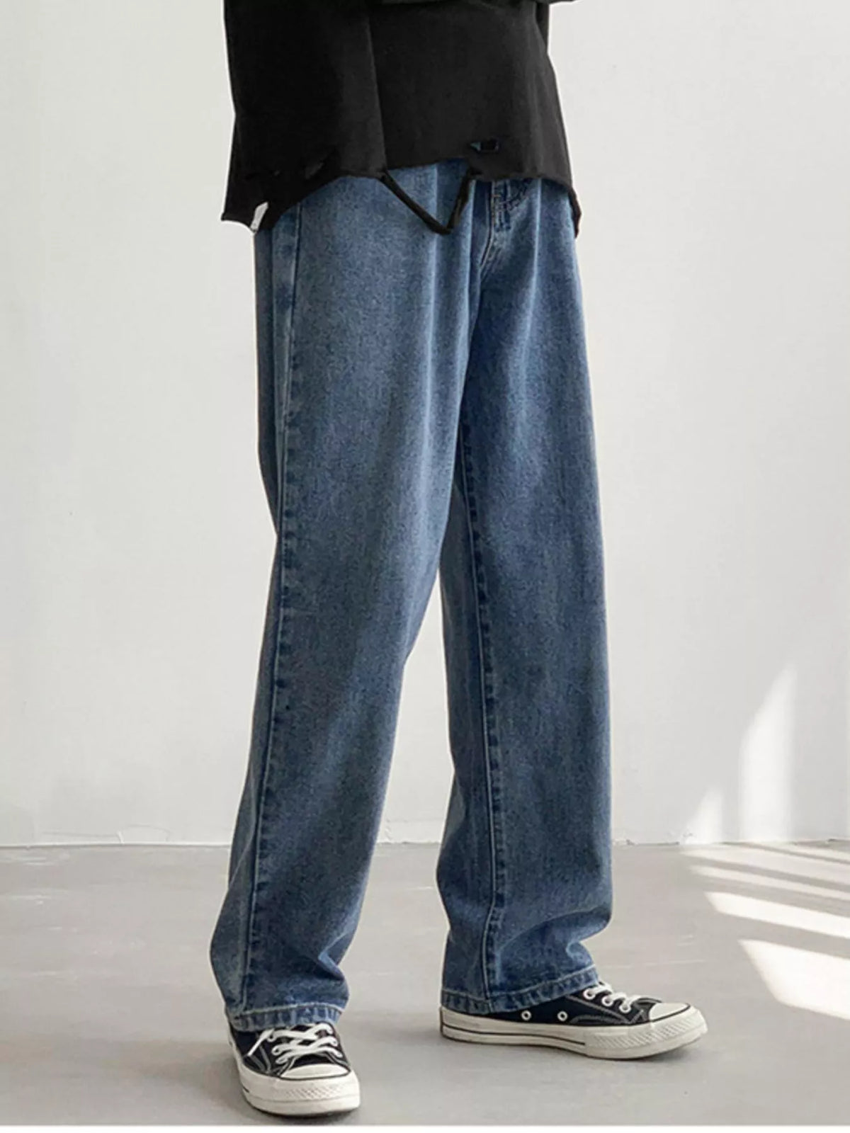 Men's Loose Fit Washed Jeans