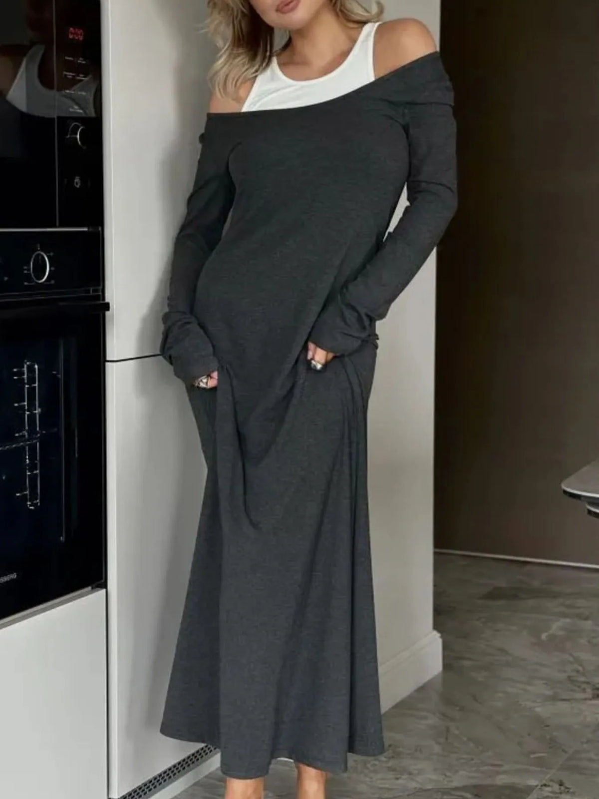 Contrast Long Sleeve Maxi Dress