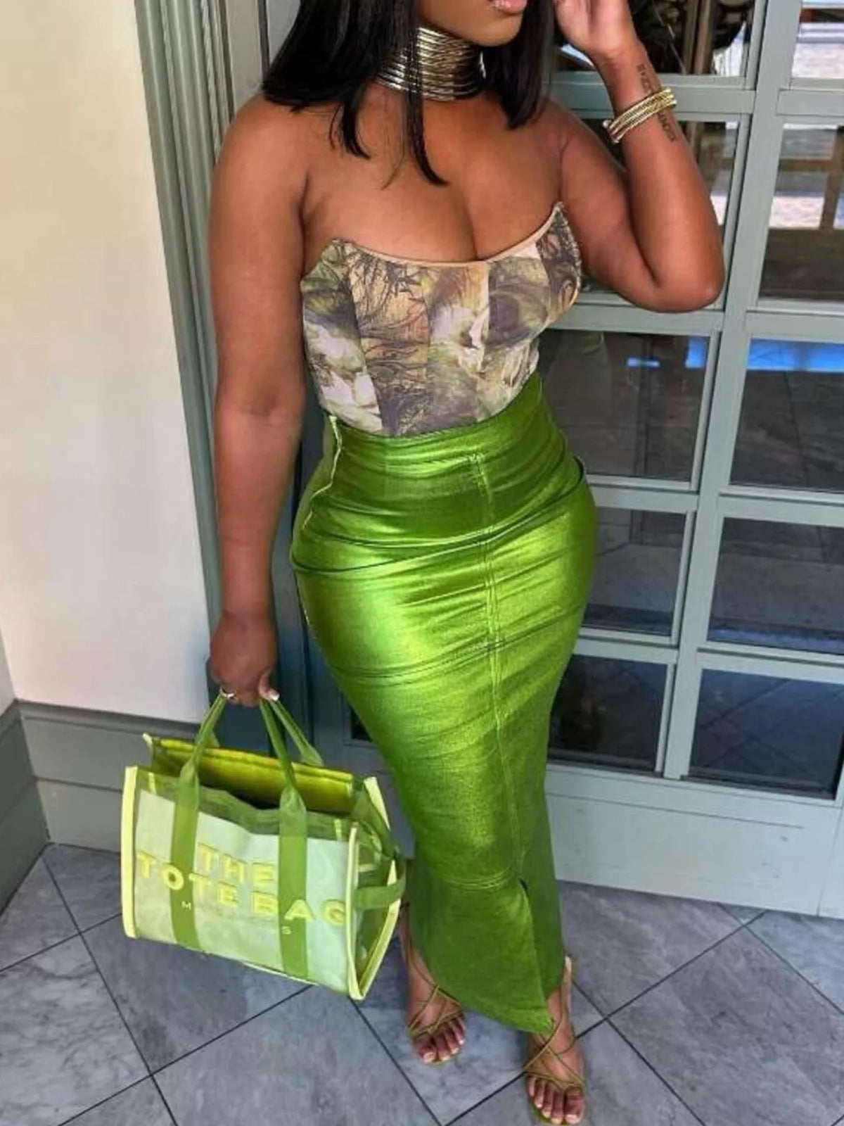 Shimmering Side Slit Bodycon Maxi Skirt in Green