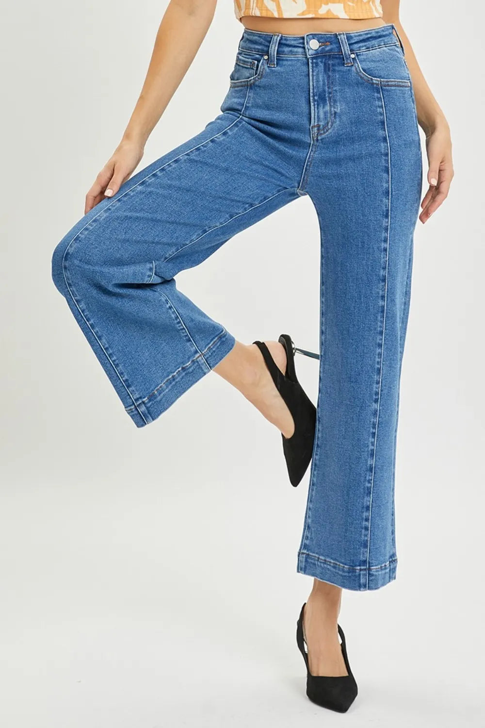 Risen High Rise Wide Leg Jeans in Solid Medium Wash