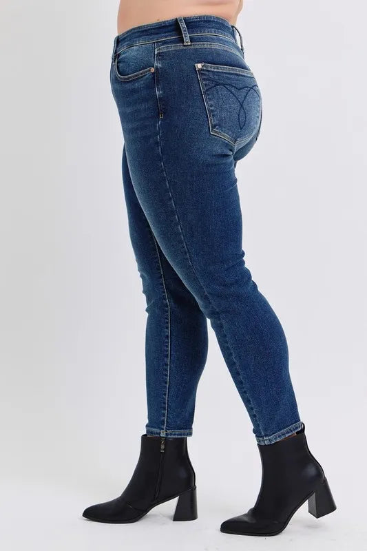 Judy Blue Thermal-Lined Skinny Jeans in Dark Wash