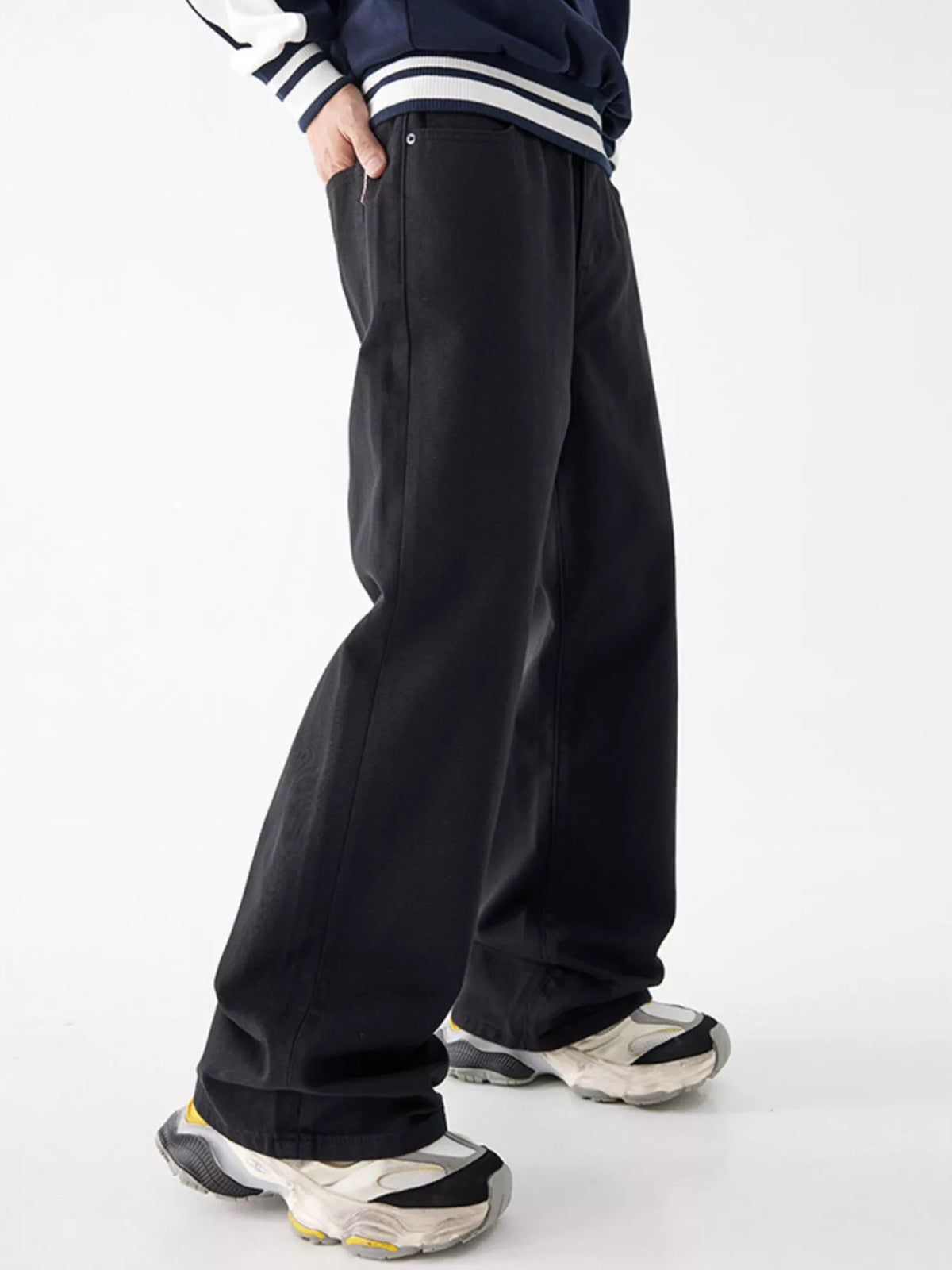 Wide Leg Jeans with Pockets by Fine Tune