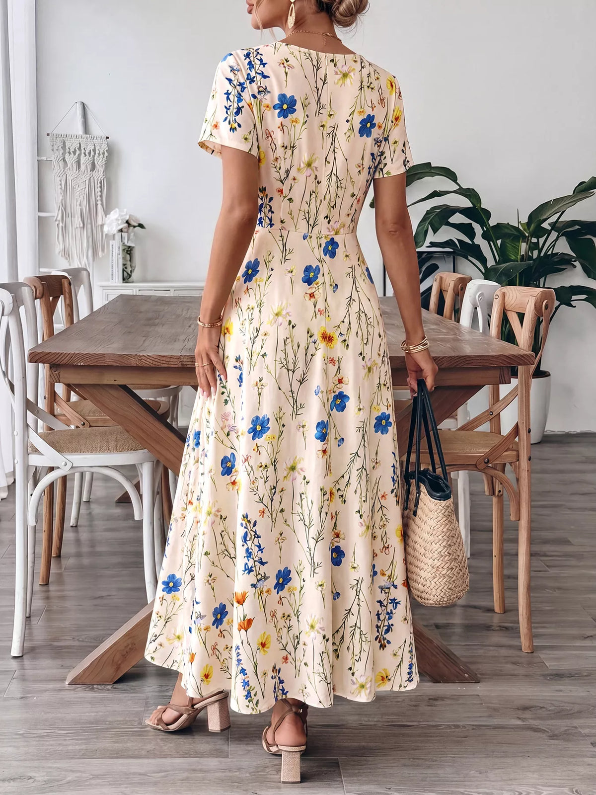 Floral Print Square Neck Maxi Dress in Apricot