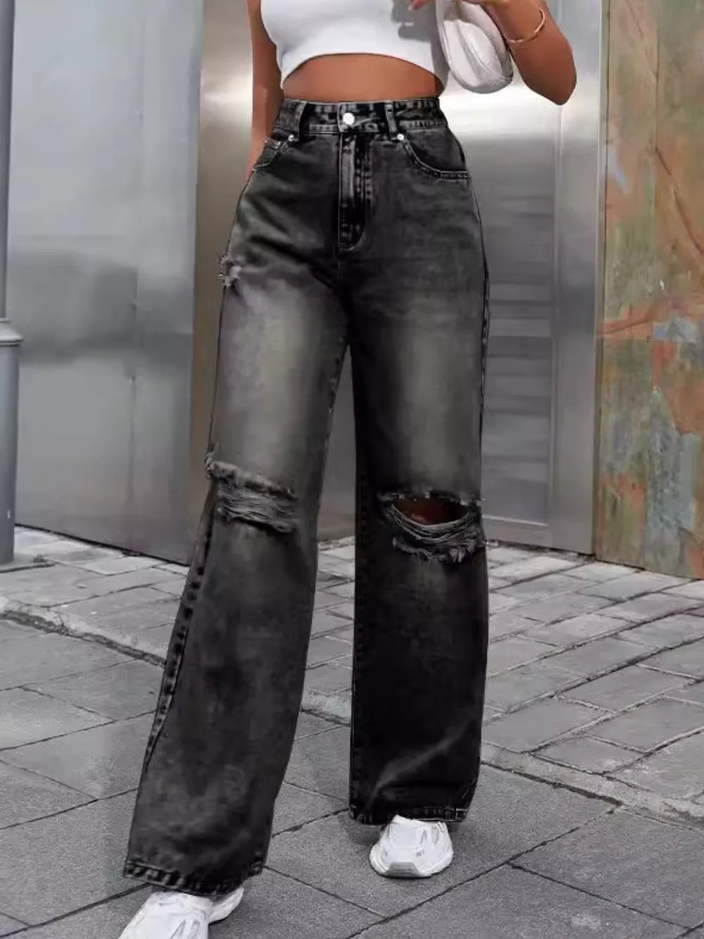 Distressed Wide Leg Jeans in Dark Gray