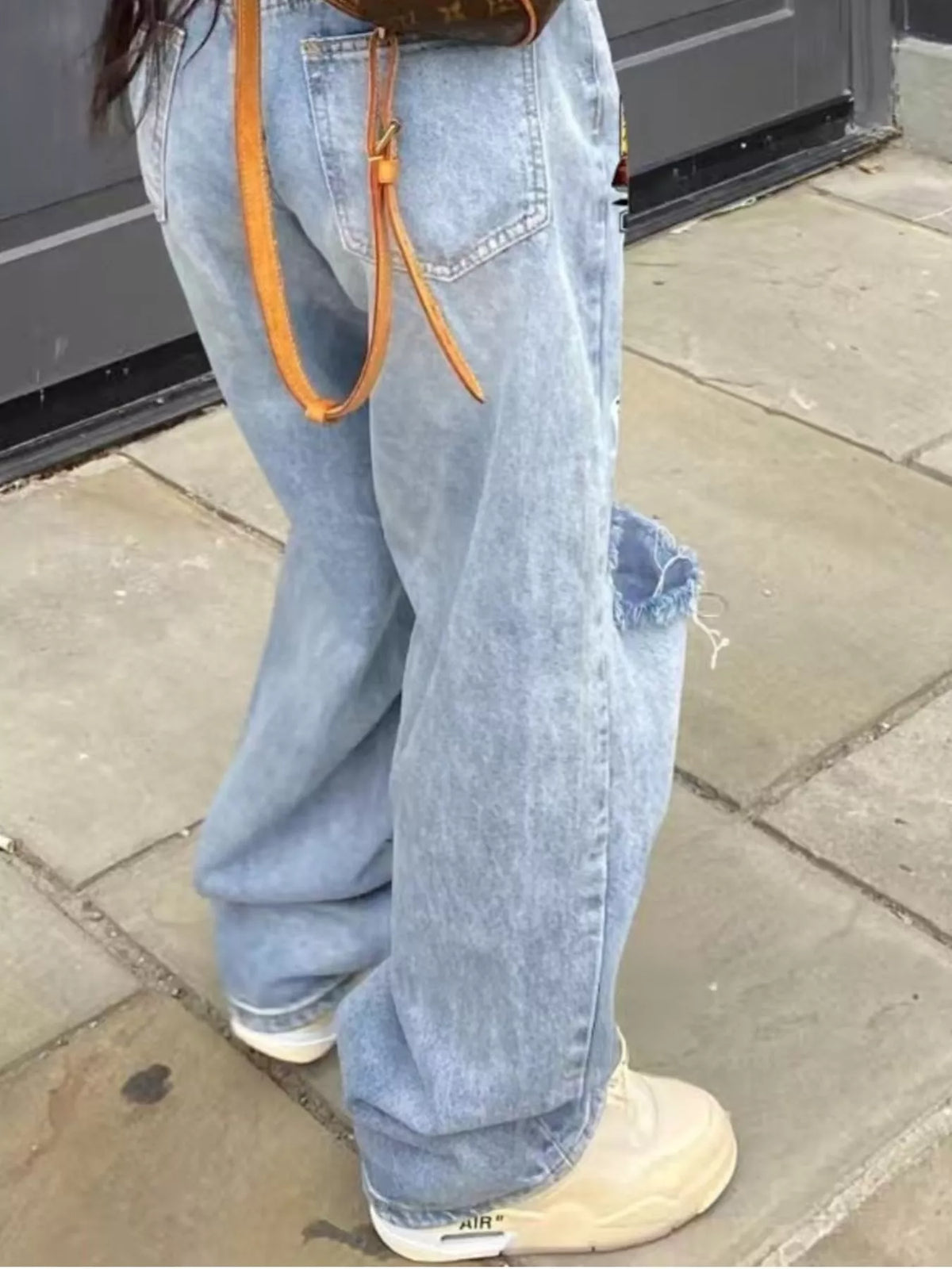 Distressed Wide Leg Jeans