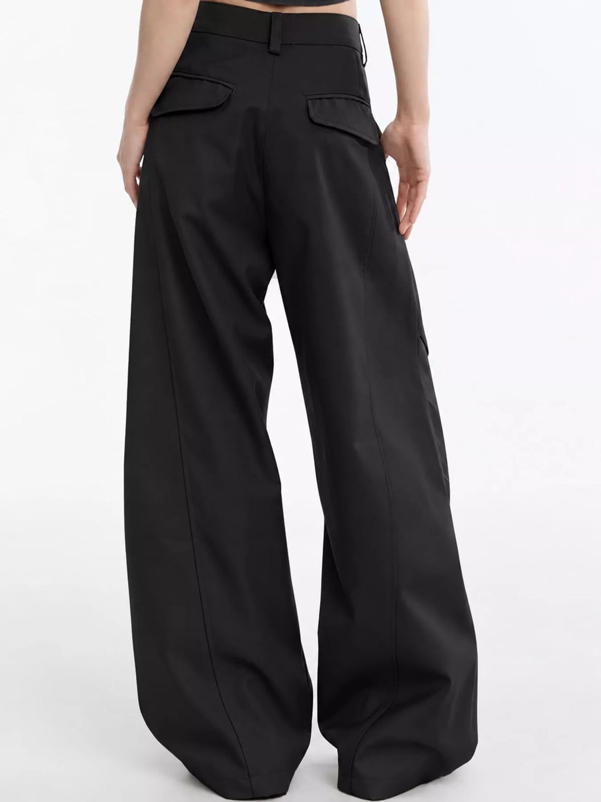 Buttoned Wide-Leg Cargo Pants